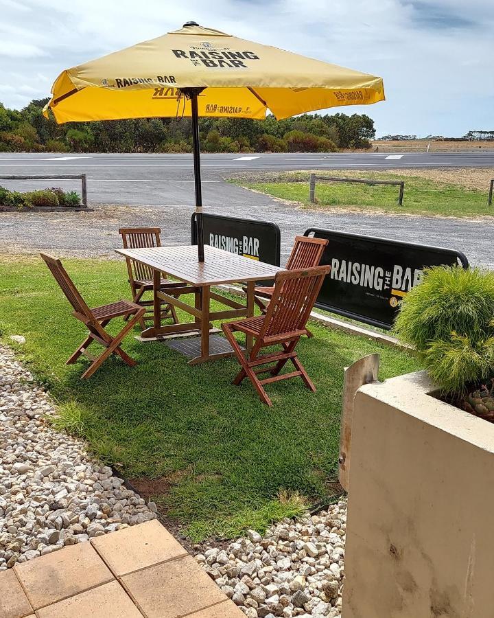 Bellum Hotel Mount Gambier Bagian luar foto