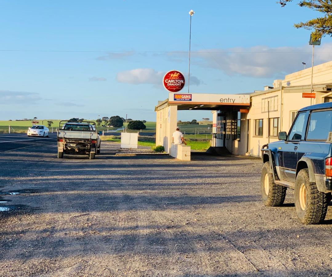 Bellum Hotel Mount Gambier Bagian luar foto