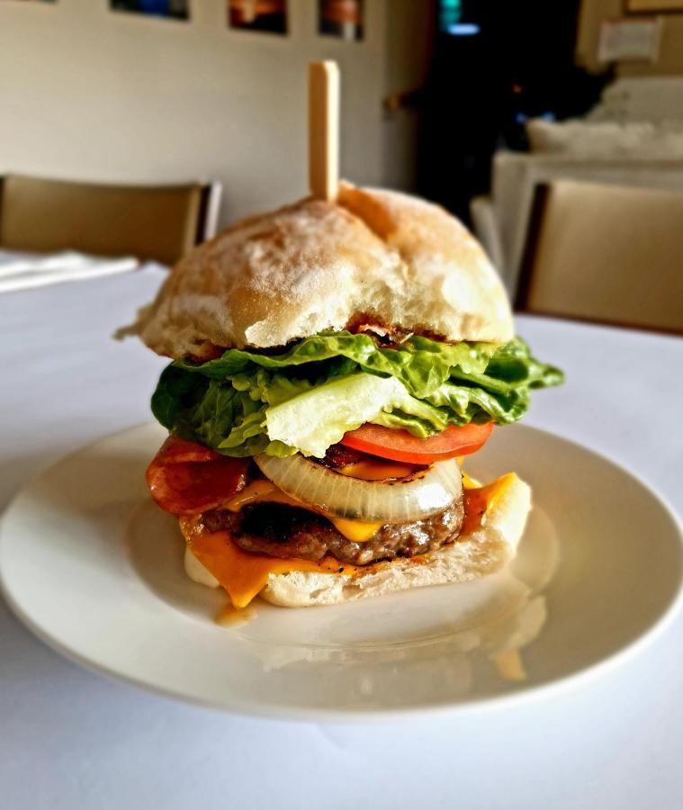 Bellum Hotel Mount Gambier Bagian luar foto
